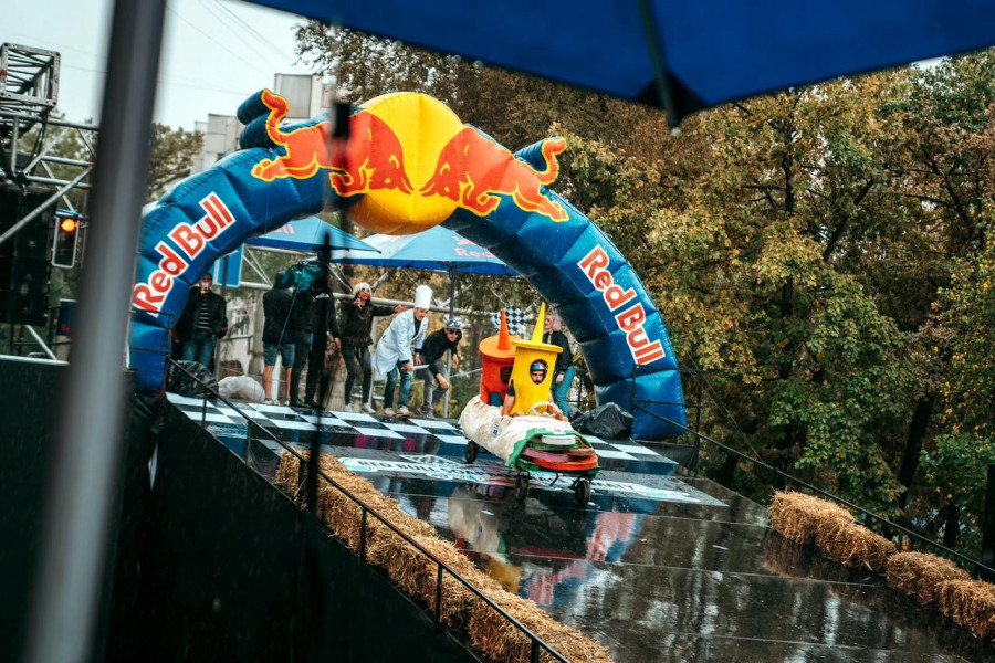 Red Bull Soapbox Race. Қолдан жасалған боллидтердің төртінші жарысы қалай өтеді?