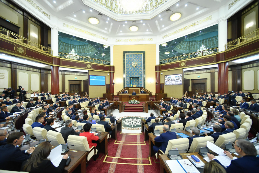 Парламент палаталарының бірлескен отырысы қашан өтетіні белгілі болды