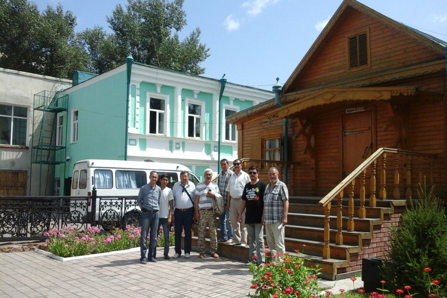 Қазақстан суретшілері Абай елінде