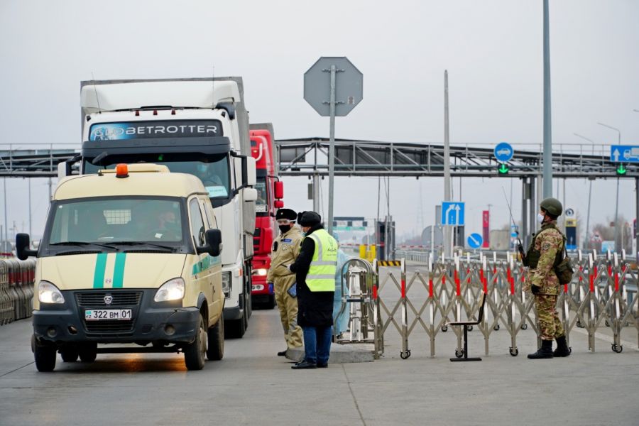 Нұр-Сұлтанда блок-бекеттерде тәртіп бұзған 128 адам жазаланды