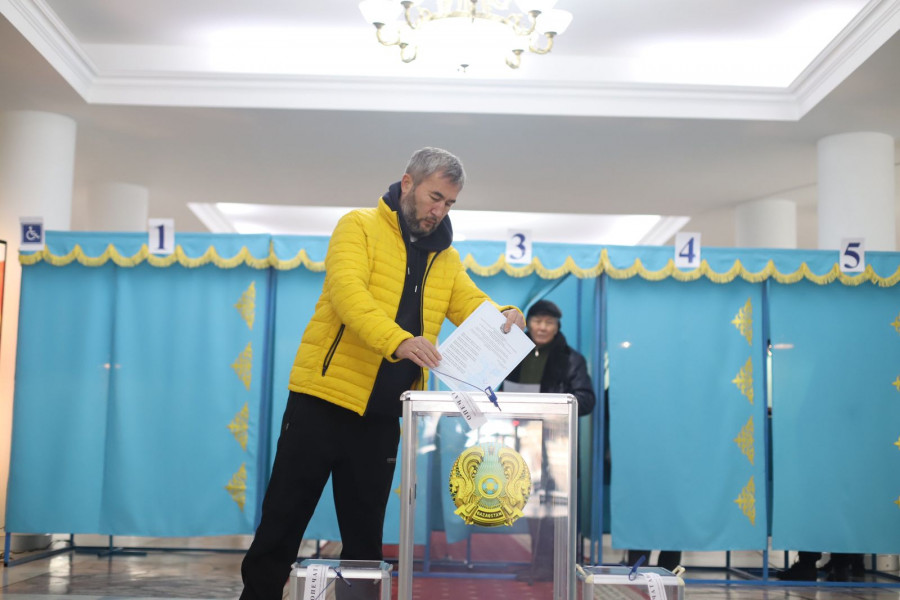 "Күн суық, жаңбыр жауды": АСК төрайымы алматылықтардың дауыс беру көрсеткіші неге аз екенін түсіндірді