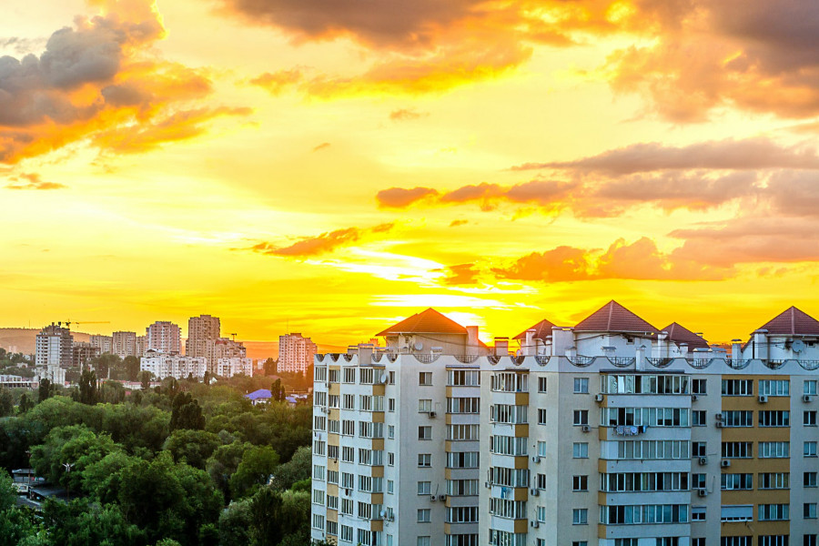 32 жасына дейін 22 пәтер сатып алған қыз жетістігінің құпиясын айтты 