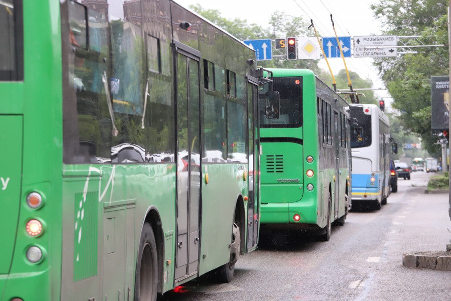 Алматыда автобуста жүру ақысы 200 теңгеге дейін көтерілуі мүмкін